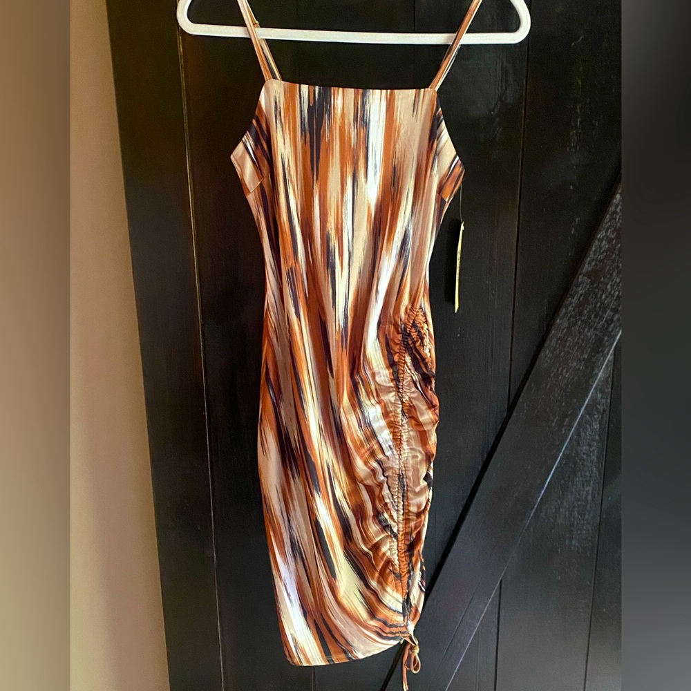 NWT Ruched dress - Picture 3 of 7